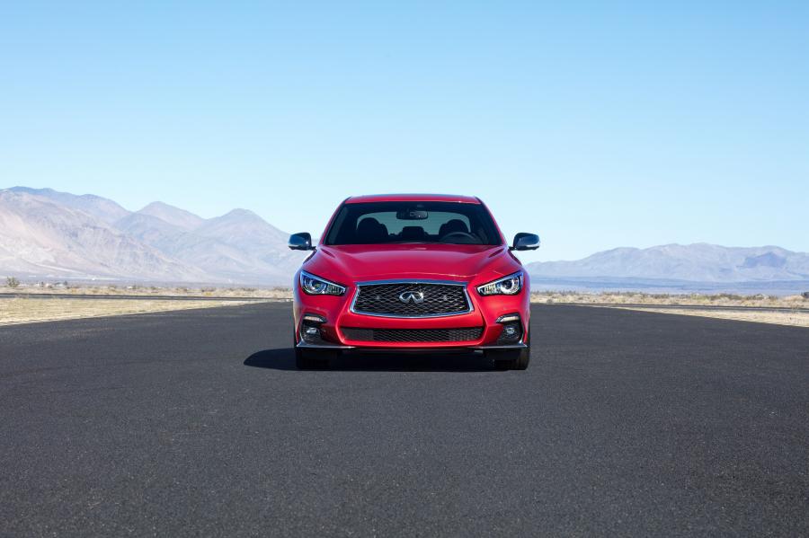  Infiniti Q50 Red Sport 400 (V37) 2017 года  (NA) (фото 21 из 40)